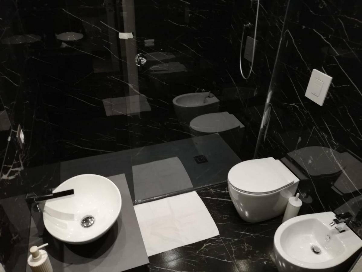 Sant Efisio Host Hotel กาญารี ภายนอก รูปภาพ